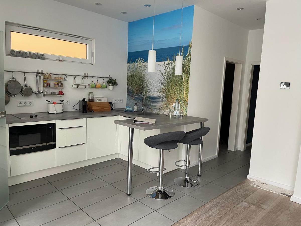 Ferienwohnung Am Traveufer Lubeca Exterior foto